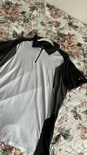 camiseta oakley