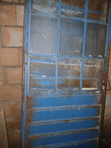 3 Porta de ferro usado só pega e reformar