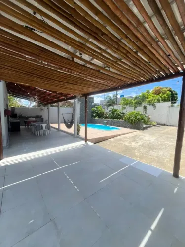 Casa com 4 quartos- Praia do amor em Village Jacumã - Jacumã- Conde - PB