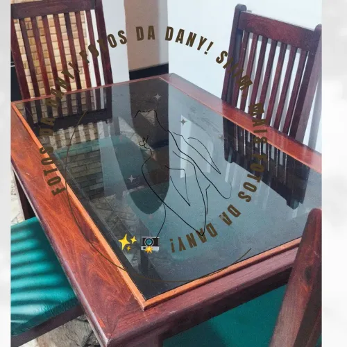 Vendo Mesa de Madeira retangular