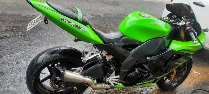 Kawasaki ZX10R 