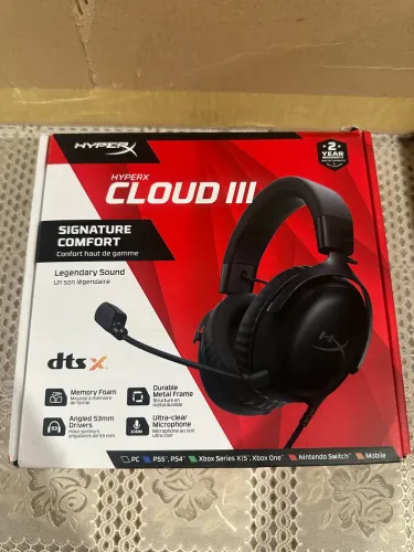Headset Gamer HyperX Cloud III preto