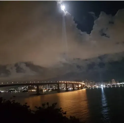 Espaço para eventos - Casa no Morro do Moreno Praia da Costa, Vila Velha