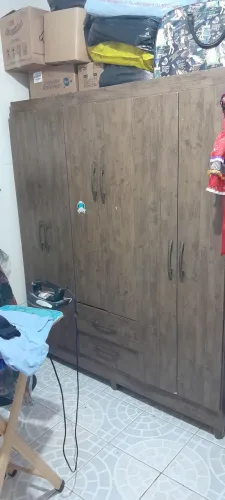 Guarda-roupa de 6 portas duas gavetas entrego