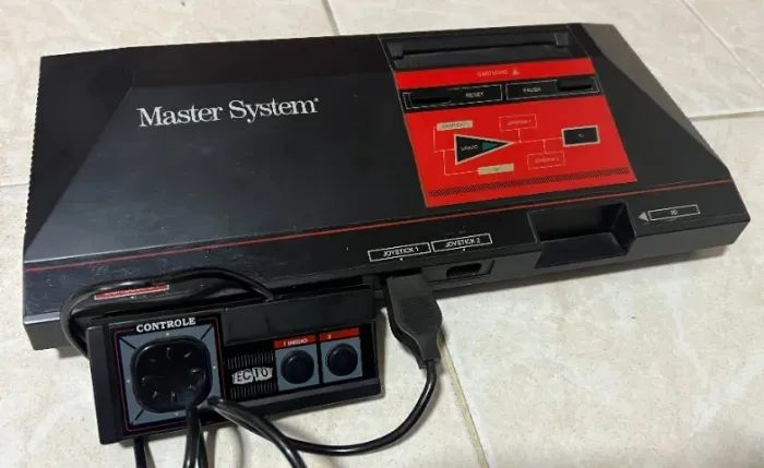 Master System 1 com 1 controle