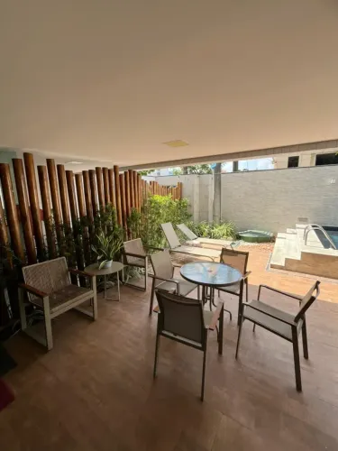 (RCR) Andar alto | 3 quartos | 1 suíte + Banheiro serviço | Prédio novo | VillaReal