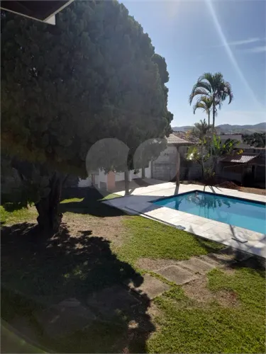 Casa térrea com 3 quartos para locação em Jardim dos pinheiros - SP