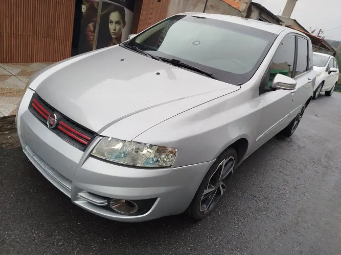 Fiat Stilo Dualogic 1.8 Sporting Flex 8V 5P 2010