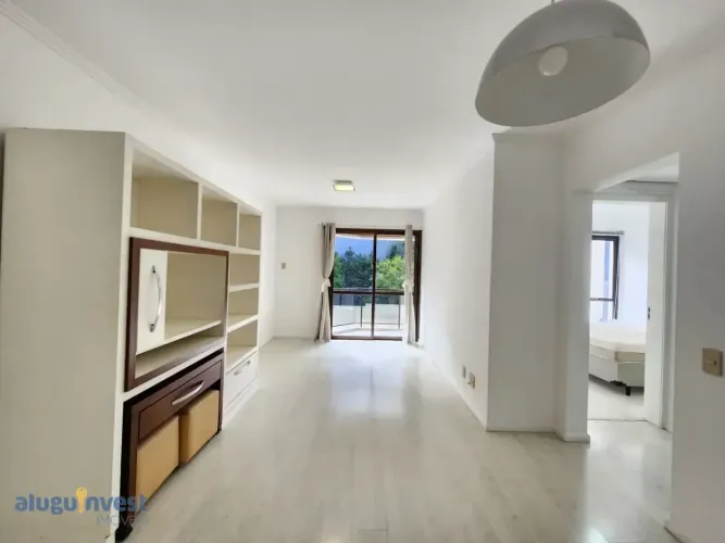 Apartamento com 2 dormitórios para alugar, 70 m² por R$ 4.450,00/mês - Centro - Florianópo