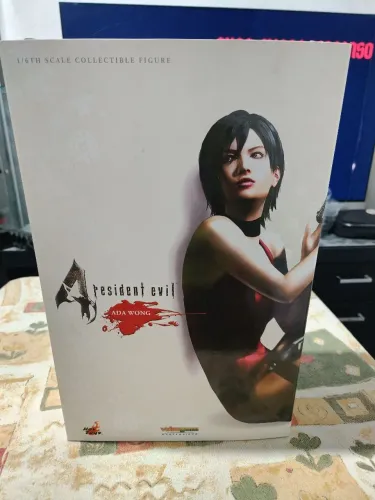 Ada Wong Hot Toys