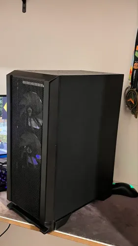 Gabinete Gamer Mid Tower com 3 Fans | Frente Mesh | Vidro Temperado | Excelente Estado