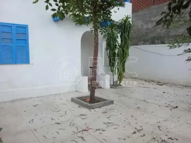 Casa de 253 metros quadrados no bairro Santa Teresa com 7 quartos