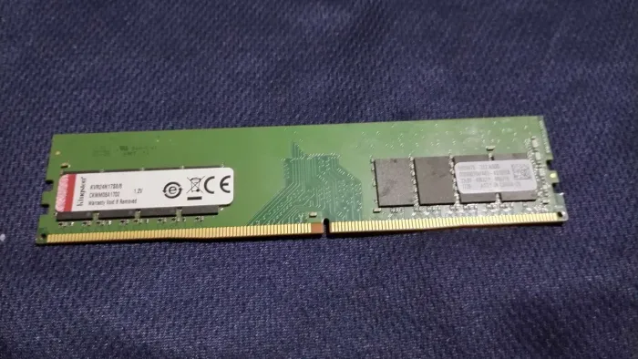 DDR4 8GB 2400 GHZ