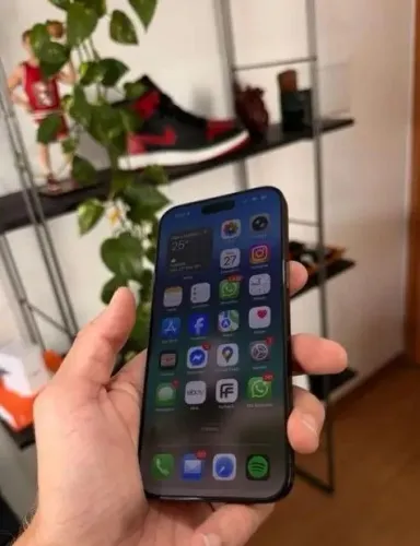 IPhone 16