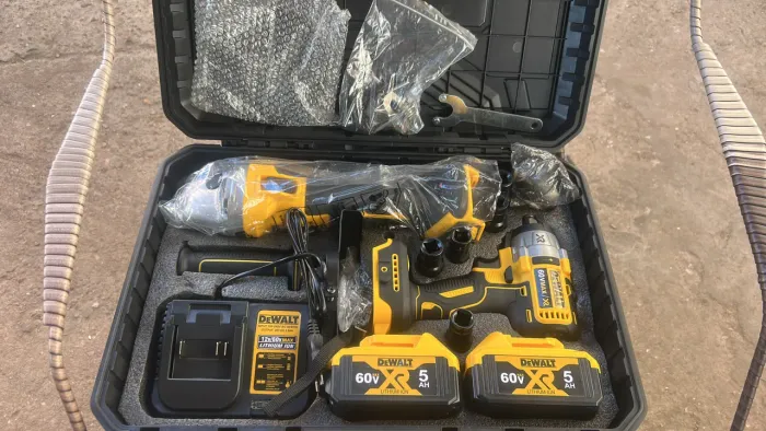 Kit Dewalt chave impacto+mandril e Lixadeira
