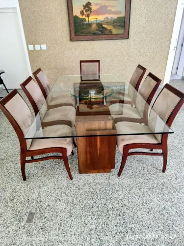 Sala de Jantar para 08 lugares, tampo de vidro 10 mm, 1.30 X 2.30