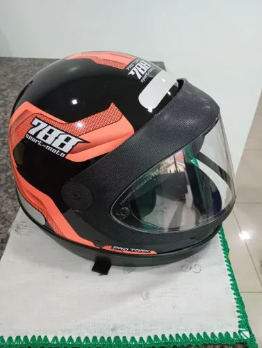 Capacete motociclista 