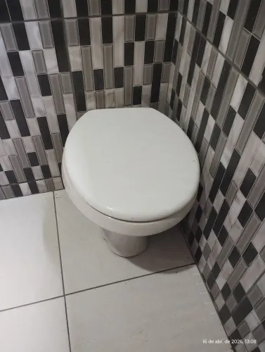 Vendo este vaso sanitário
