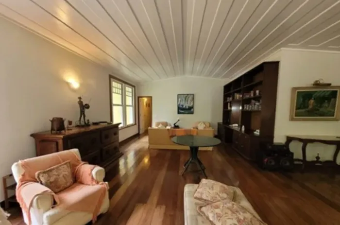 Casa para venda em Posse com 5 quartos, sendo 3 suítes, 256m²