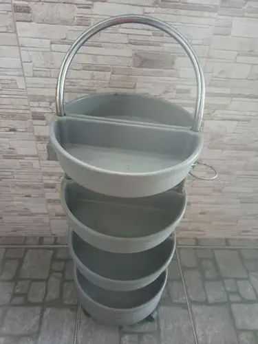 Carrinho auxiliar de cabeleireiro 