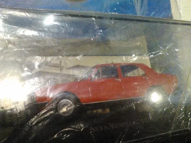 alfa romeo escala 1:43 carros inesqueciveis do Brasil 100 reais