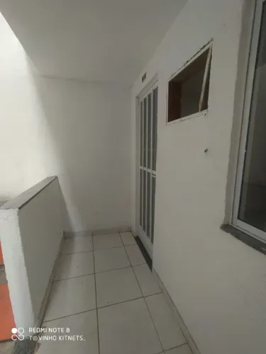 Kitnet no 1º andar ideal para idosos