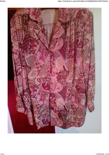 Camisa social de manga longa - tecido seda - tamanho G em ótimo estado