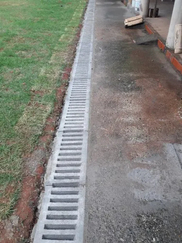 Limpeza de chácaras,serviços de pedreiro,plantio de gramas,fossas sépticas.Sorocaba