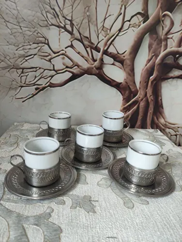 Conjunto de Café de Porcelana Veracruz: Elegância e Praticidade para Seu Dia a Dia!<br>
