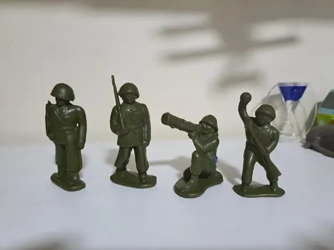 Balila - Conjunto de quatro soldados com 6,00 cm de altura