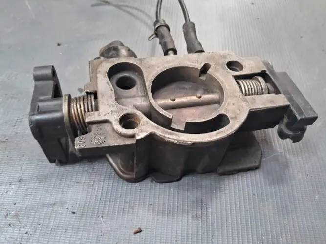 Corpo De Borboleta Tbi Monza Kadett 