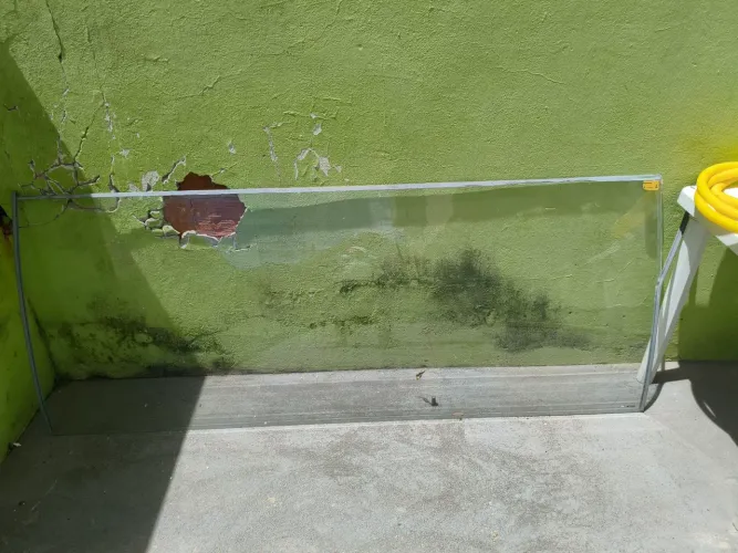 Vendo vidro parte dianteira de freezer 