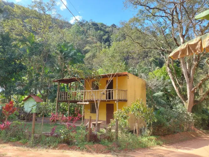 Casa dúplex na roça 