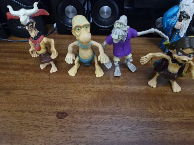 Coleção de miniaturas Tak e a Magia de Juju - lindos para decoração