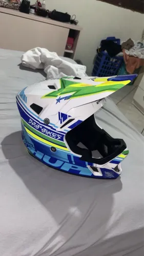 Capacete hupi para DH