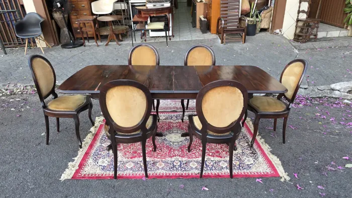 Mesa de jantar com cadeiras Medalhao 
