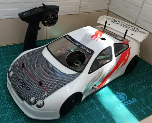 Automodelo Nitro NTC3 1/10 (platicamente novo)