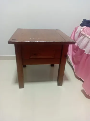 Mesa madeira maciça - linda e rústica 