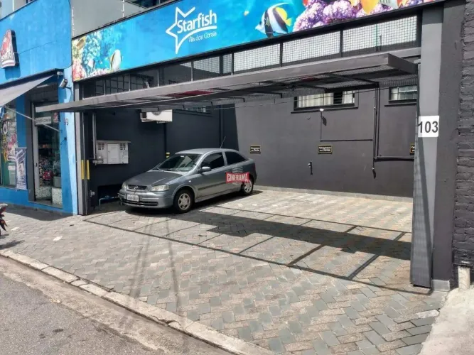 Prédio comercial com dois salões a venda no Bairro Santa Paula, em São Caetano do Sul, SP.