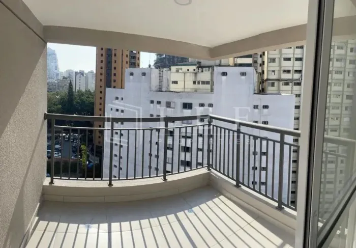 R Sílvia, Bela Vista