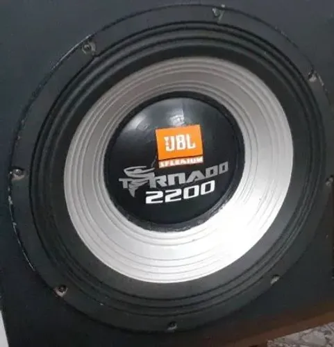 Tornado 15 semi-novo