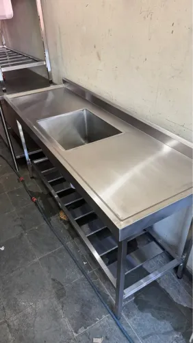 Pia industrial de inox 1,80x60 Cuba central