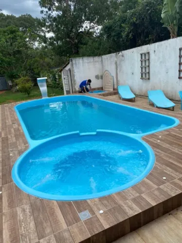 Piscina e jacuzzi em excelente estado!