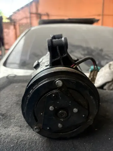 Compressor de ar Fiat bravo 2013 1.8