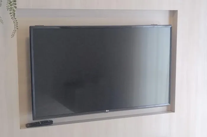 Tv LG 43LJ5550