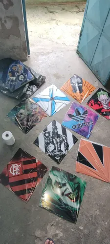Pipas arraias linhas e peixinhos no VAREJO. Leia todo o anúncio
