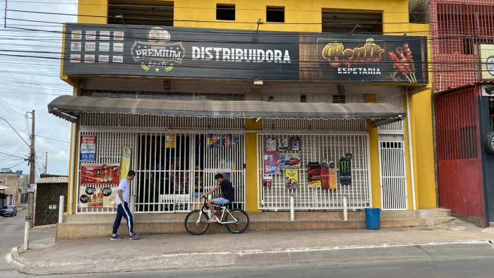 Distribuidora de bebidas a venda, porta fechada. Valor negociável!!