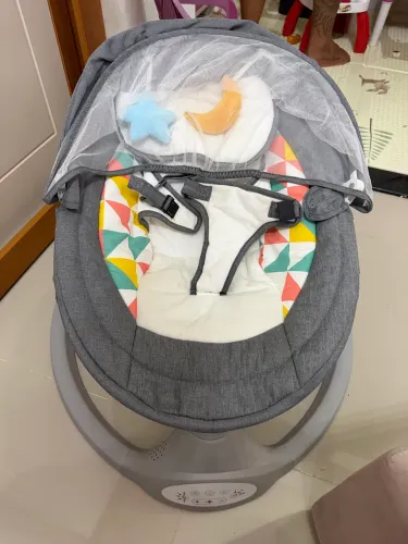 Vendo cadeirinha elétrica infantil 