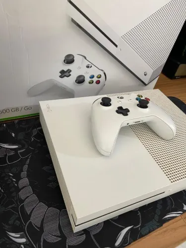 Xbox one S 50  jogos digitais passo cartão 