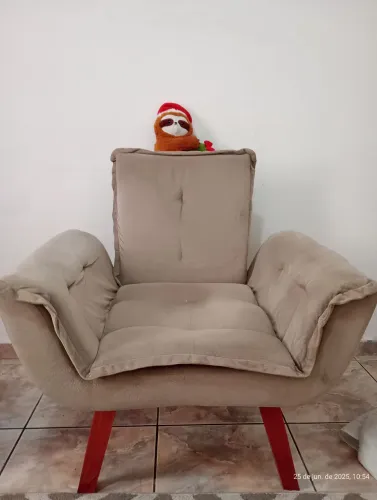 Poltrona confortável com design moderno